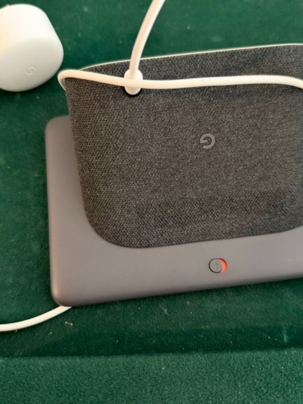 Google Home Hub - Picture 3 of 3